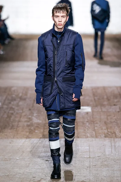 Look 14